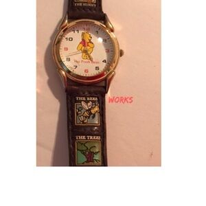 Disney Winnie The Pooh Watch
Very good. Condition.